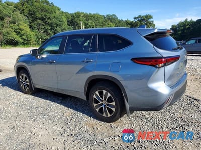 Drugie zdjęcie samochodu z przodu: 2023 TOYOTA HIGHLANDER XLE VIN:5TDKDRBH2PS515383 - miniatura