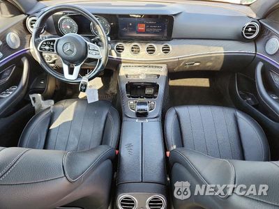 Zdjęcie 8 z 12 samochodu: 2019 MERCEDES-BENZ E 300 4MATIC VIN:WDDZF4KB3KA663349 - miniatura