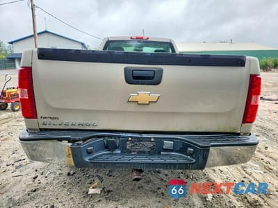 Zdjęcie 6 z 12 samochodu: 2007 CHEVROLET SILVERADO K1500 VIN:1GCEK14C47Z526471 - miniatura
