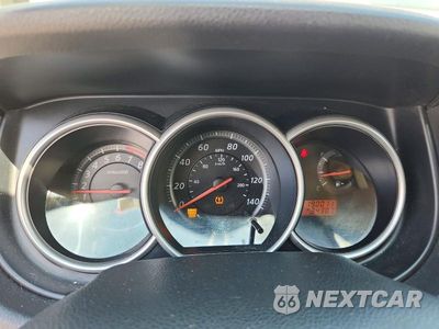 Zdjęcie 9 z 14 samochodu: 2011 NISSAN VERSA 1.8 S VIN:3N1BC1CP9BL415678 - miniatura
