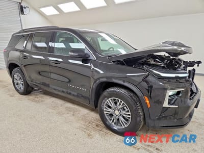Czwarte zdjęcie samochodu z boku: 2026 CHEVROLET TRAVERSE LT VIN:1GNEVGKS1TJ390126 - miniatura