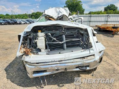 Piąte zdjęcie samochodu w środku: 2017 RAM 1500 SLT VIN:1C6RR6LT9HS752776 - miniatura