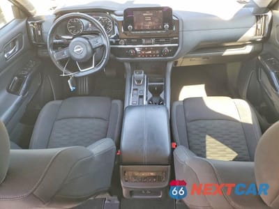 Zdjęcie 8 z 14 samochodu: 2022 NISSAN PATHFINDER SV VIN:5N1DR3BA9NC210662 - miniatura