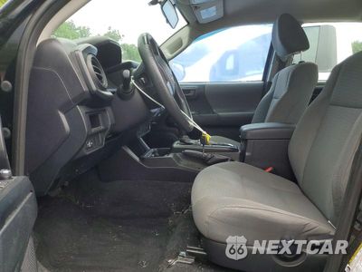 Zdjęcie 7 z 12 samochodu: 2016 TOYOTA TACOMA SR V6 VIN:3TMCZ5AN7GM023776 - miniatura