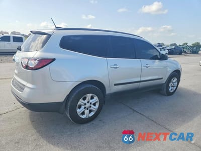 Trzecie zdjęcie samochodu z tyłu: 2016 CHEVROLET TRAVERSE LS VIN:1GNKRFED9GJ232668 - miniatura