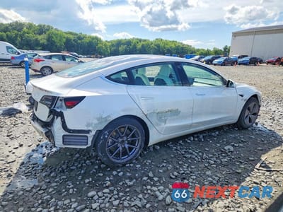 Trzecie zdjęcie samochodu z tyłu: 2020 TESLA MODEL 3 VIN:5YJ3E1EA7LF793311 - miniatura
