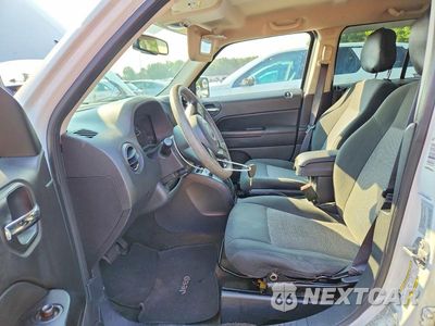 Zdjęcie 7 z 12 samochodu: 2016 JEEP PATRIOT SPORT VIN:1C4NJPBB1GD770611 - miniatura