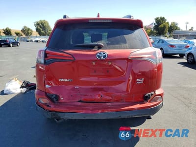 Zdjęcie 6 z 12 samochodu: 2016 TOYOTA RAV4 XLE VIN:2T3RFREV4GW441540 - miniatura