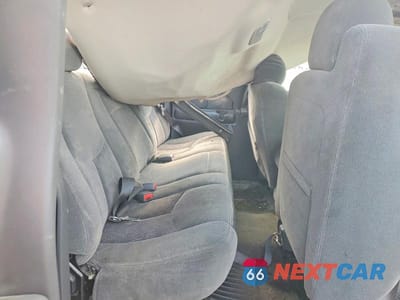 Zdjęcie 10 z 12 samochodu: 2004 CHEVROLET SILVERADO K3500 VIN:1GCJK39254E295061 - miniatura