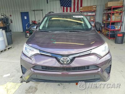 Piąte zdjęcie samochodu w środku: 2017 TOYOTA RAV4 LE VIN:2T3ZFREV5HW366526 - miniatura