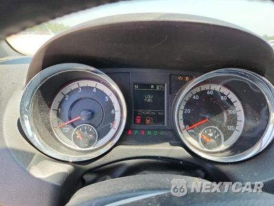 Zdjęcie 9 z 13 samochodu: 2015 DODGE GRAND CARAVAN R/T VIN:2C4RDGEG9FR555604 - miniatura