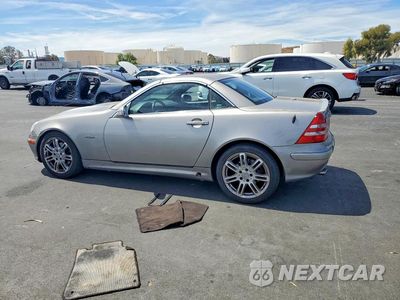 Drugie zdjęcie samochodu z przodu: 2004 MERCEDES-BENZ SLK 320 VIN:WDBKK65F14F304118 - miniatura