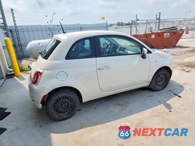 Trzecie zdjęcie samochodu z tyłu: 2013 FIAT 500 POP VIN:3C3CFFAR8DT748066 - miniatura