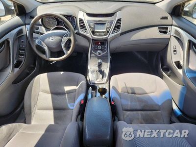 Zdjęcie 8 z 12 samochodu: 2016 HYUNDAI ELANTRA SE VIN:5NPDH4AEXGH740499 - miniatura