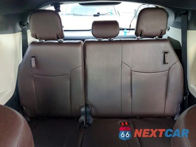 Zdjęcie 10 z 14 samochodu: 2024 TOYOTA SIENNA PLATINUM 7-PASSENGER VIN:5TDESKFC0RS124003 - miniatura