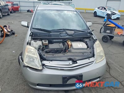 Piąte zdjęcie samochodu w środku: 2005 TOYOTA PRIUS BASE VIN:JTDKB20U757010282 - miniatura