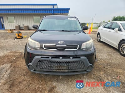 Piąte zdjęcie samochodu w środku: 2016 KIA SOUL BASE VIN:KNDJN2A2XG7306190 - miniatura