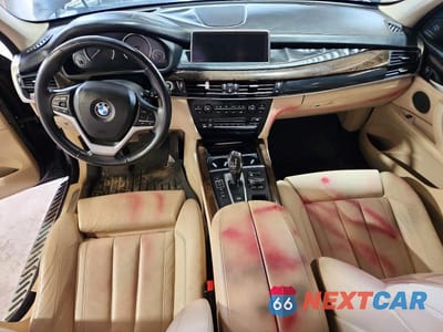 Zdjęcie 8 z 13 samochodu: 2015 BMW X5 XDRIVE50I VIN:5UXKR6C5XF0J78448 - miniatura