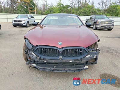 Piąte zdjęcie samochodu w środku: 2024 BMW M850XI VIN:WBAGV8C0XRCP42943 - miniatura