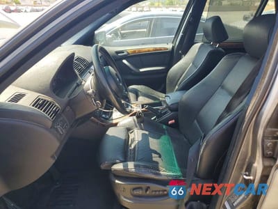 Zdjęcie 7 z 13 samochodu: 2005 BMW X5 4.4I VIN:5UXFB53555LV10664 - miniatura