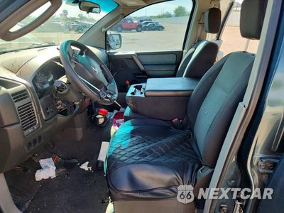 Zdjęcie 7 z 12 samochodu: 2004 NISSAN TITAN XE VIN:1N6AA07A44N502628 - miniatura