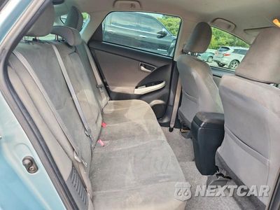 Zdjęcie 10 z 12 samochodu: 2014 TOYOTA PRIUS THREE VIN:JTDKN3DU0E1775585 - miniatura