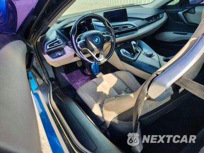 Zdjęcie 8 z 12 samochodu: 2016 BMW I8 VIN:WBY2Z2C50GV675358 - miniatura