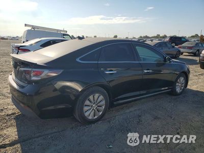 Trzecie zdjęcie samochodu z tyłu: 2016 HYUNDAI SONATA HYBRID SE VIN:KMHE24L16GA013427 - miniatura