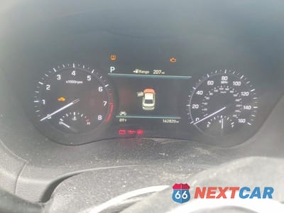 Zdjęcie 9 z 12 samochodu: 2018 GENESIS G80 SPORT VIN:KMHGN4JB4JU229410 - miniatura
