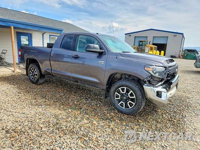 Czwarte zdjęcie samochodu z boku: 2019 TOYOTA TUNDRA SR5 VIN:5TFUY5F10KX796623 - miniatura