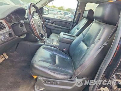 Zdjęcie 7 z 13 samochodu: 2011 GMC YUKON DENALI VIN:1GKS2EEFXBR107654 - miniatura