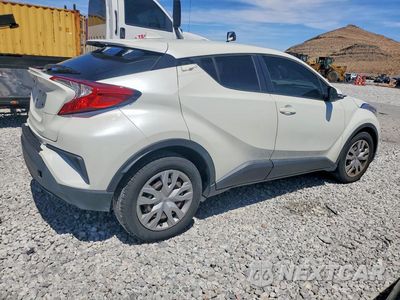 Trzecie zdjęcie samochodu z tyłu: 2019 TOYOTA C-HR LE VIN:JTNKHMBX3K1050600 - miniatura