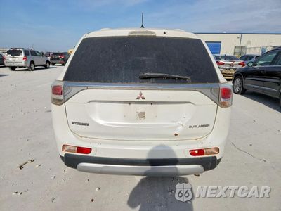 Zdjęcie 6 z 13 samochodu: 2015 MITSUBISHI OUTLANDER ES VIN:JA4AD2A31FZ008698 - miniatura