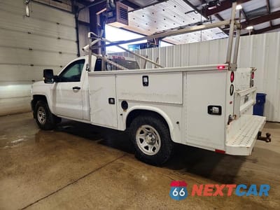 Drugie zdjęcie samochodu z przodu: 2016 CHEVROLET SILVERADO K1500 VIN:1GBNKNEC8GZ178393 - miniatura