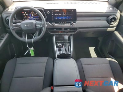 Zdjęcie 8 z 13 samochodu: 2026 CHEVROLET COLORADO TRAIL BOSS VIN:1GCPTEEK3T1244334 - miniatura