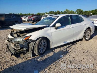 2022 TOYOTA CAMRY LE 4T1C11AK9NU641188 - główne zdjęcie licytacji z USA - miniatura