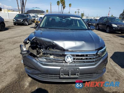 Piąte zdjęcie samochodu w środku: 2021 VOLKSWAGEN JETTA SEL PREMIUM VIN:3VWG57BU3MM037584 - miniatura