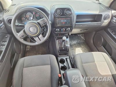 Zdjęcie 8 z 13 samochodu: 2012 JEEP COMPASS SPORT VIN:1C4NJCBA1CD504953 - miniatura