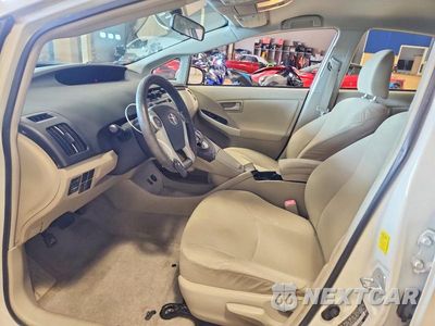 Zdjęcie 7 z 12 samochodu: 2011 TOYOTA PRIUS TWO VIN:JTDKN3DU6B0268174 - miniatura