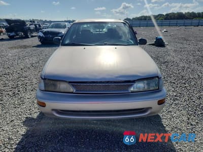 Piąte zdjęcie samochodu w środku: 1994 TOYOTA COROLLA DX VIN:1NXAE09B2RZ193165 - miniatura