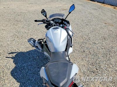 Zdjęcie 6 z 9 samochodu: 2025 KAWASAKI EX500 H VIN:ML5EXGH15SDA58699 - miniatura