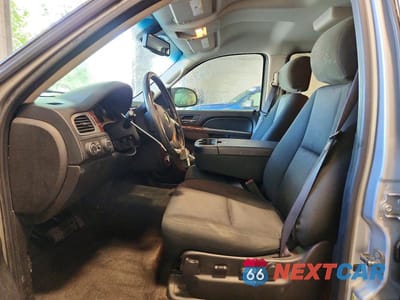 Zdjęcie 7 z 13 samochodu: 2012 CHEVROLET SUBURBAN K1500 LS VIN:1GNSKHE70CR246724 - miniatura