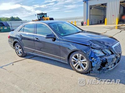 Czwarte zdjęcie samochodu z boku: 2010 MERCEDES-BENZ E 350 4MATIC VIN:WDDHF8HB3AA190951 - miniatura