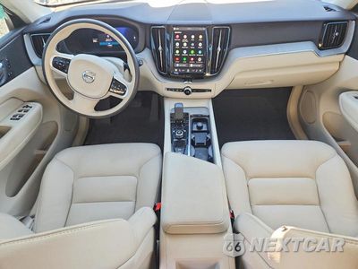 Zdjęcie 8 z 12 samochodu: 2025 VOLVO XC60 PLUS VIN:YV4M12RC3S1152789 - miniatura