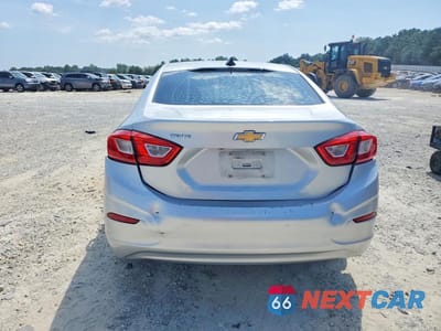 Zdjęcie 6 z 12 samochodu: 2018 CHEVROLET CRUZE LS VIN:1G1BC5SM0J7238560 - miniatura