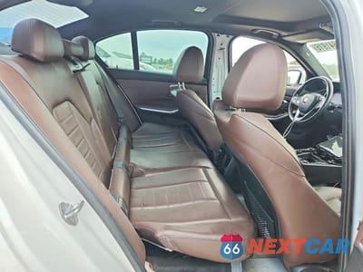 Zdjęcie 10 z 12 samochodu: 2019 BMW 330I VIN:WBA5R1C5XKAJ99884 - miniatura