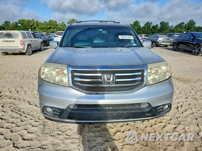 Piąte zdjęcie samochodu w środku: 2015 HONDA PILOT TOURING VIN:5FNYF4H94FB077749 - miniatura