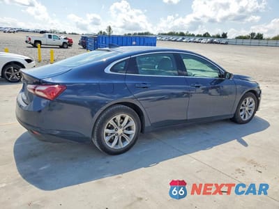 Trzecie zdjęcie samochodu z tyłu: 2021 CHEVROLET MALIBU LT VIN:1G1ZD5STXMF051484 - miniatura