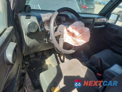 Zdjęcie 8 z 12 samochodu: 2008 JEEP WRANGLER RUBICON VIN:1J4GA64188L519092 - miniatura