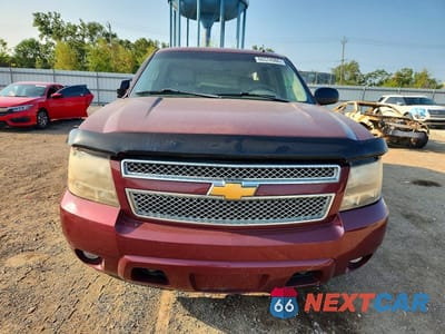 Piąte zdjęcie samochodu w środku: 2009 CHEVROLET SUBURBAN K1500 LT VIN:1GNFK26359J121770 - miniatura